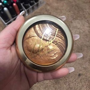 Mac Cosmetics extra dimension Skin Finish